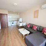 Kristin Palace Aparthotel Obzor
