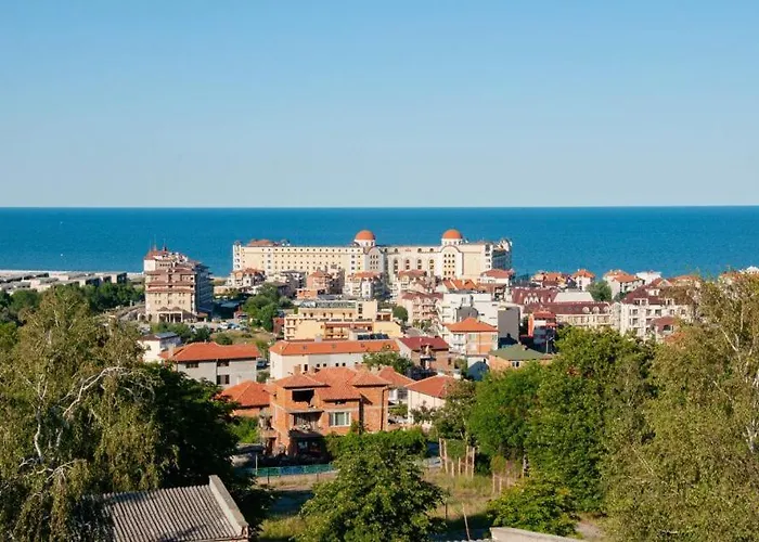 Kristin Palace Апартхотел 4*