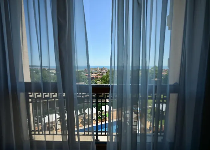 Апартхотел Kristin Palace